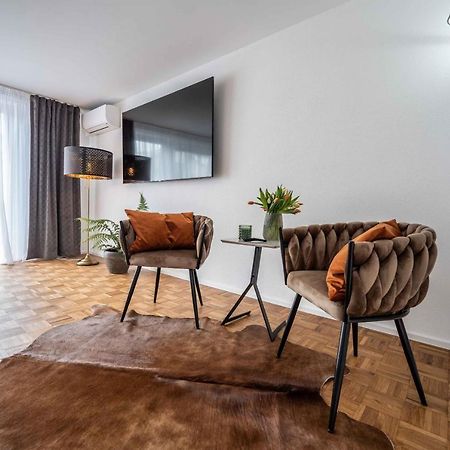 City Wohnung Fn L 5 Klimatisiert Mit Balkon Und Kueche Friedrichshafen Exterior foto
