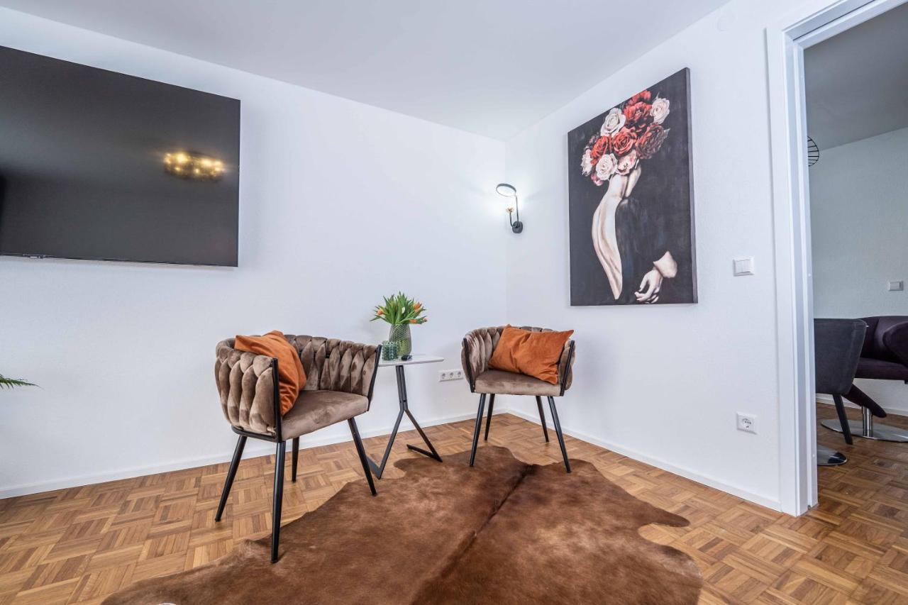 City Wohnung Fn L 5 Klimatisiert Mit Balkon Und Kueche Friedrichshafen Exterior foto