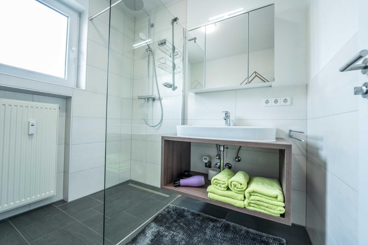City Wohnung Fn L 5 Klimatisiert Mit Balkon Und Kueche Friedrichshafen Exterior foto