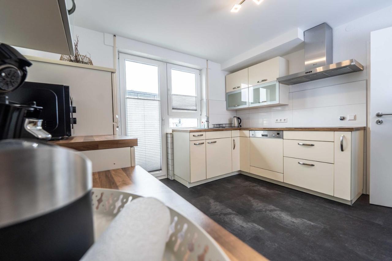 City Wohnung Fn L 5 Klimatisiert Mit Balkon Und Kueche Friedrichshafen Exterior foto